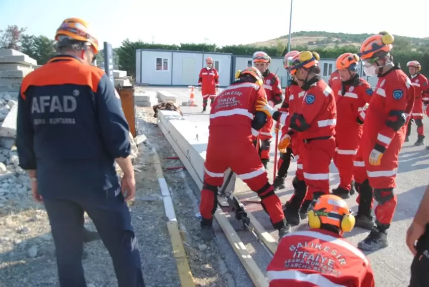 Balıkesir İtfaiyesi AFAD akreditasyonunu tamamladı