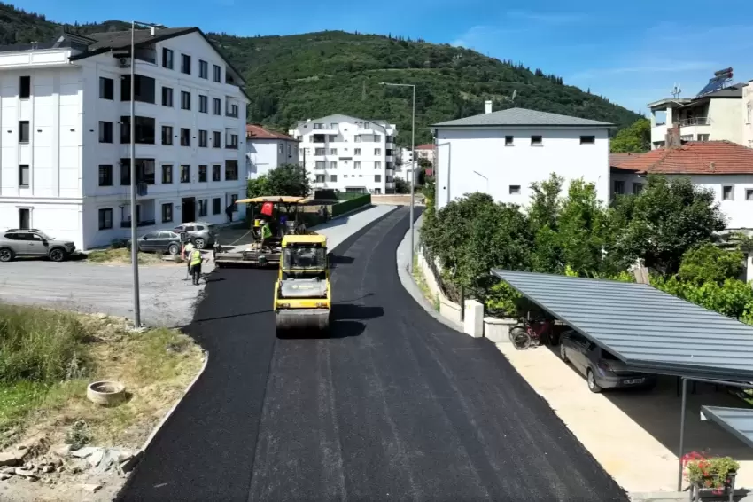 Kocaelide Karamürsel Caddesi baştan sona yenileniyor