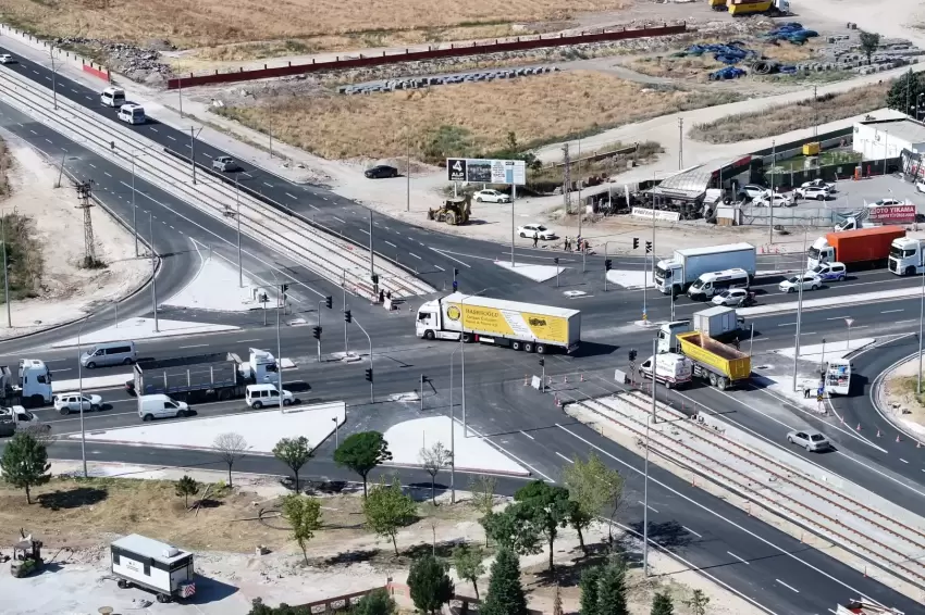 Konyada tramvay hattı güzergahında altyapı yenilemesi