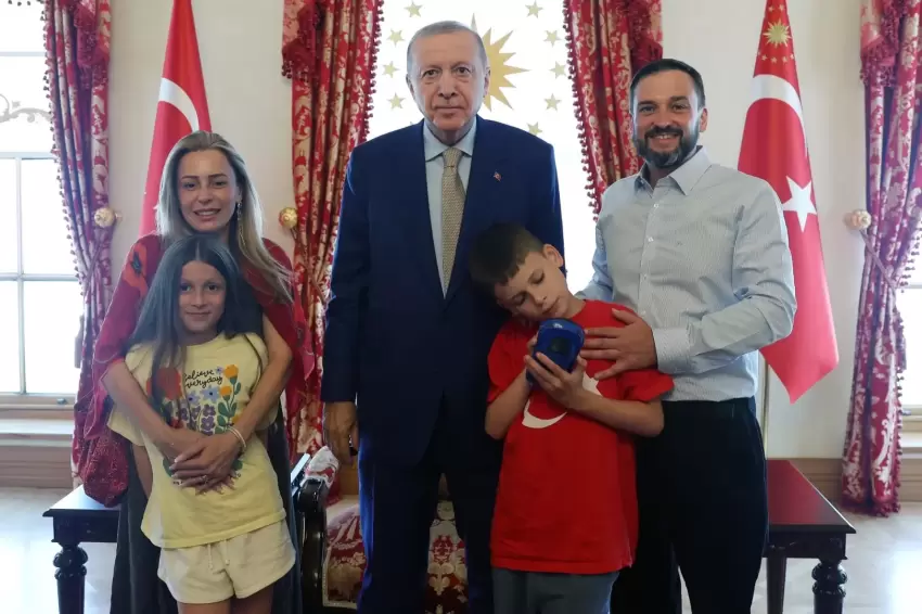 Cumhurbaşkanı Erdoğan, Cake Not Hate kampanyasıyla tanınan Joshua Harrisi ağırladı