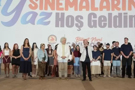 Denizlide Yaz Sinemaları özel gösterimle başladı