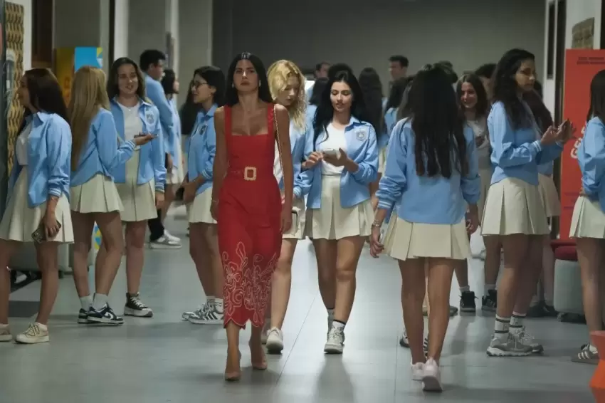 Ekranın yeni divası Şebnem Akkaya