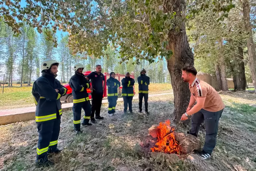 Van İtfaiyesi olası yangınlara karşı 724 görev başında