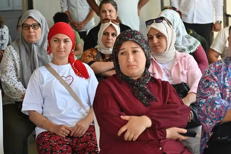 Bornovada Reçel Festivali öncesi üreticilere üretim desteği