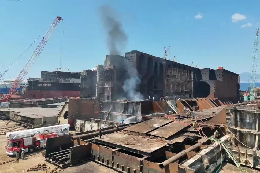 İzmir Aliağada yakıt tankeri yangınına hızlı müdahale