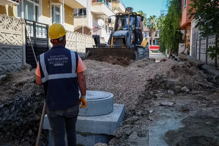 SASKİ, İstiklal Mahallesinin yağmur suyu altyapısını güçlendiriyor