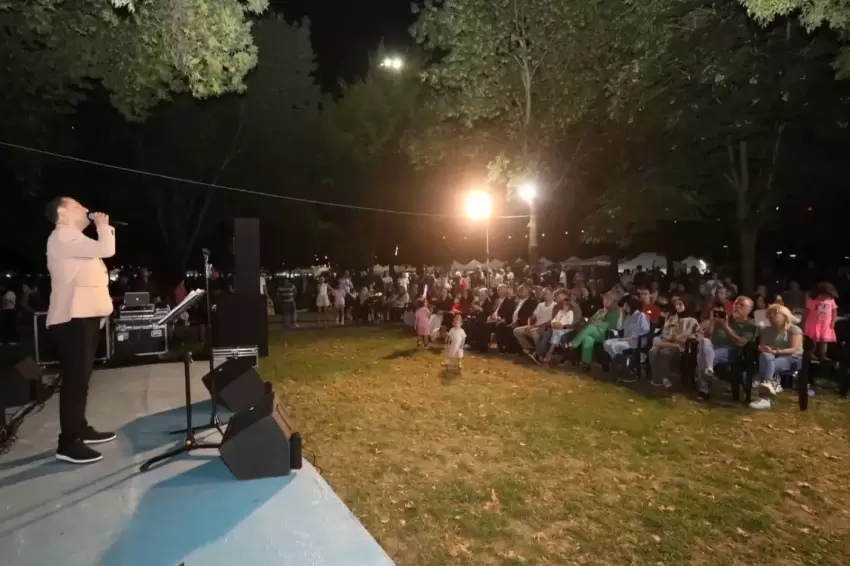 İnegölde Hanımeli Alışveriş Şenliği coşkusu