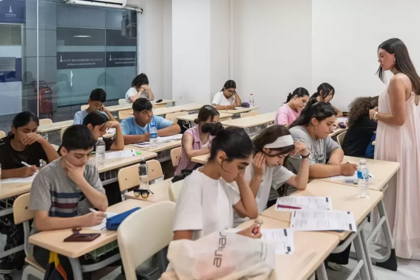 Sınav Destek Merkezlerinde yaz dolu dolu geçiyor