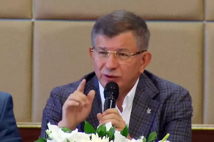 Davutoğlundan Geleceki sonlandırma kararı