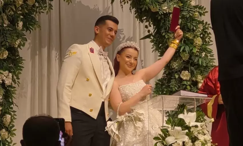 Karaahmetoğlu ve Atakyılmaz ailelerinin mutlu günü