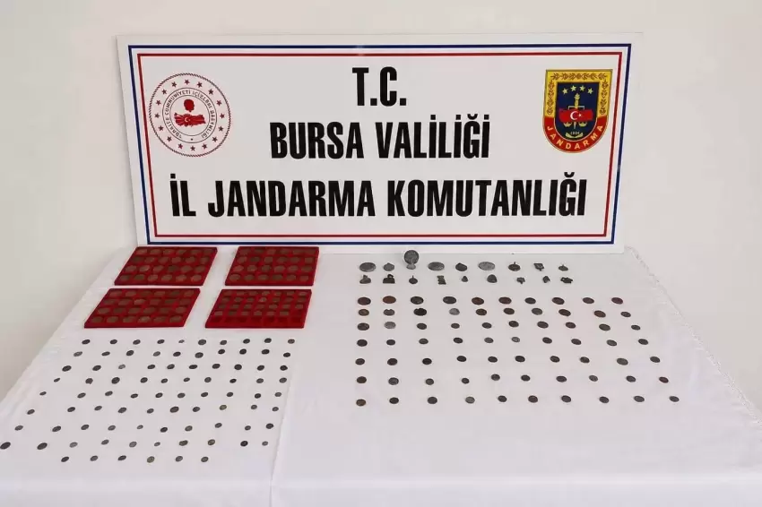 Bursada tarihi eser operasyonu 273 sikke ve 18 obje ele geçirildi