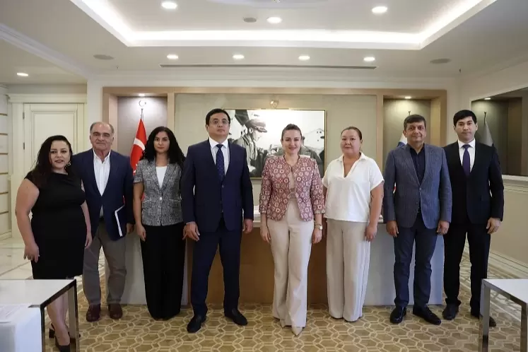 Kırgız Cumhuriyeti Antalya Başkonsolosu Başkan Vekili Özdemiri ziyaret etti