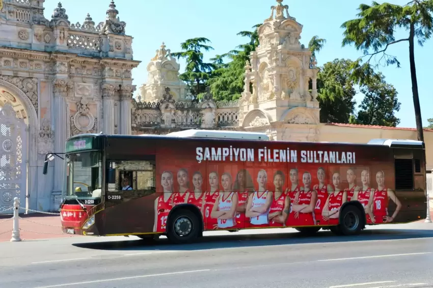 Şampiyonlar, İETT ile İstanbulda