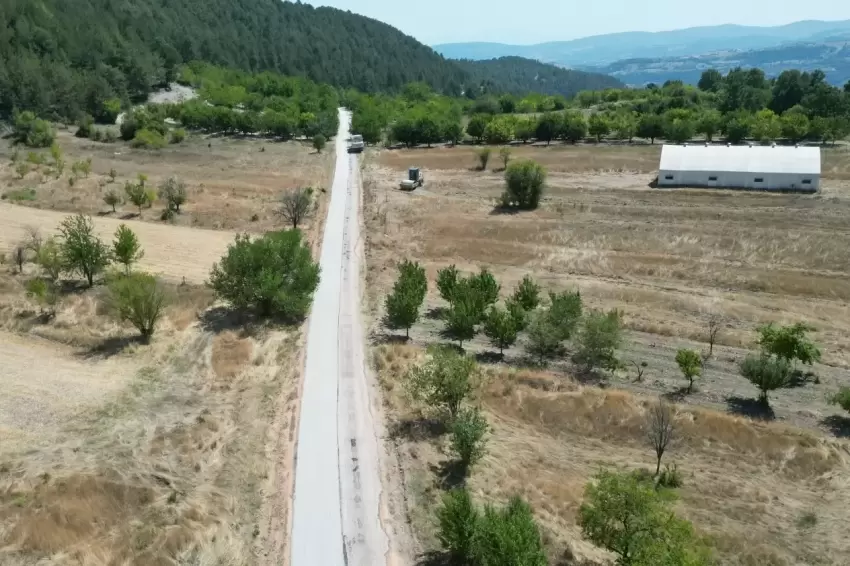 Bursa Keleste yollar hem yenileniyor, hem genişliyor