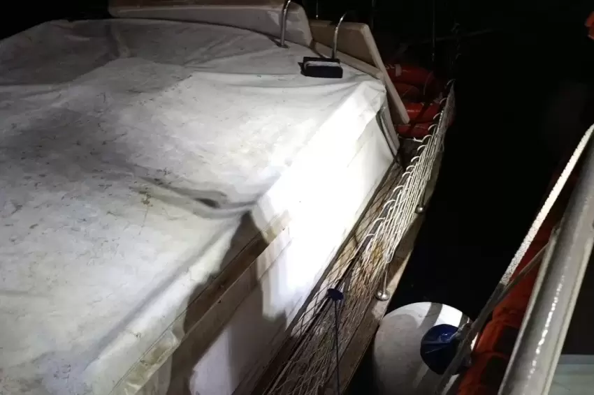 Avcılar açıklarında tekne arızası 6 kişi kurtarıldı