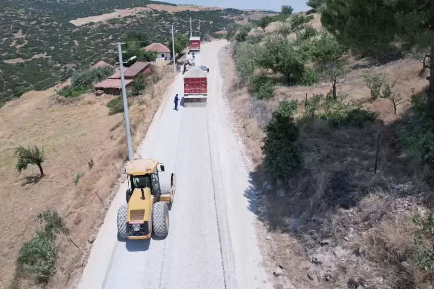 Manisa Büyükşehirden Kulada 12,5 kilometrelik yol hamlesi