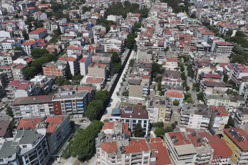 Manisa Salihlide 4 caddeye sıcak asfalt