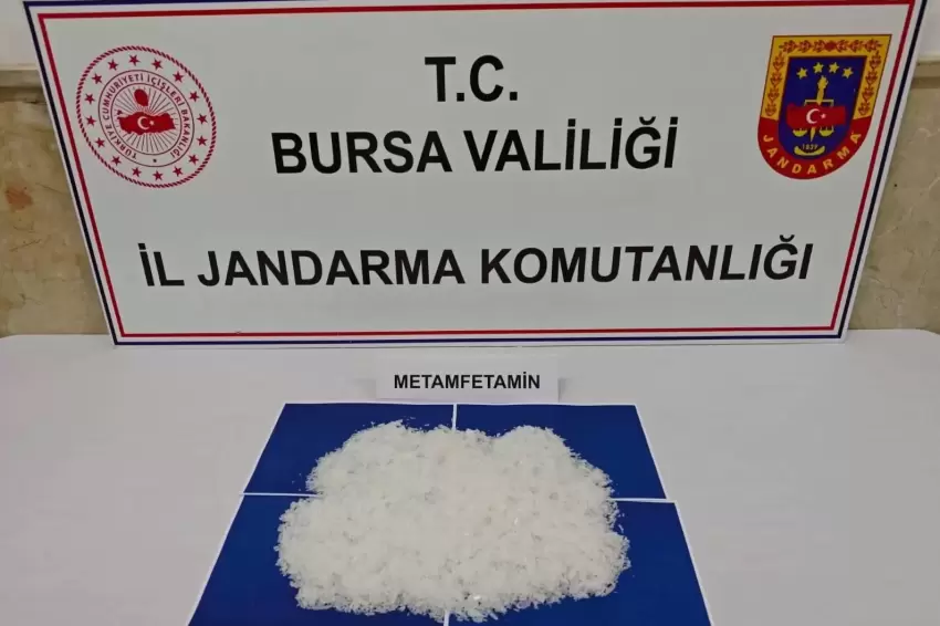 Gürsuda uyuşturucu operasyonu... İş yerinden 1,9 kilogram metamfetamin çıktı