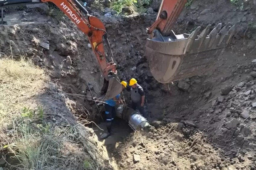 Balıkesirde 40 yıllık içme suyu hattında bakım ve onarım