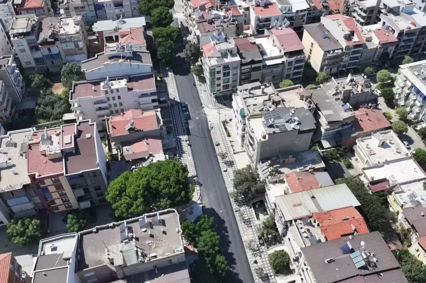 Salihlinin Şüheda Caddesi sil baştan yenileniyor