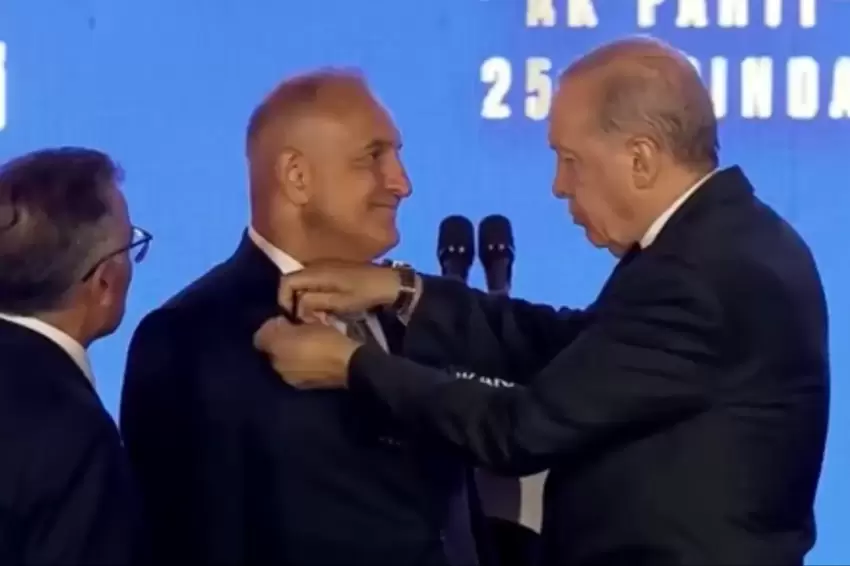 25. yıl programında AK Partiye 10 yeni katılım