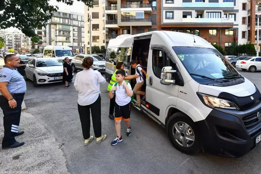 Türkiyede ilk... İzmirde fazla servis ücreti isteyen taşımacıya ağır yaptırım