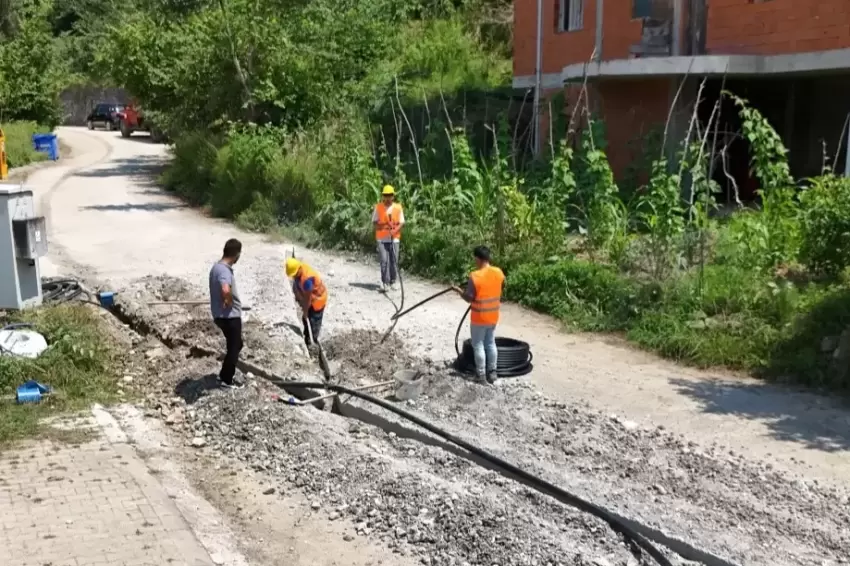 Trabzon Büyükşehirden Araklı Ortaköye güçlü altyapı