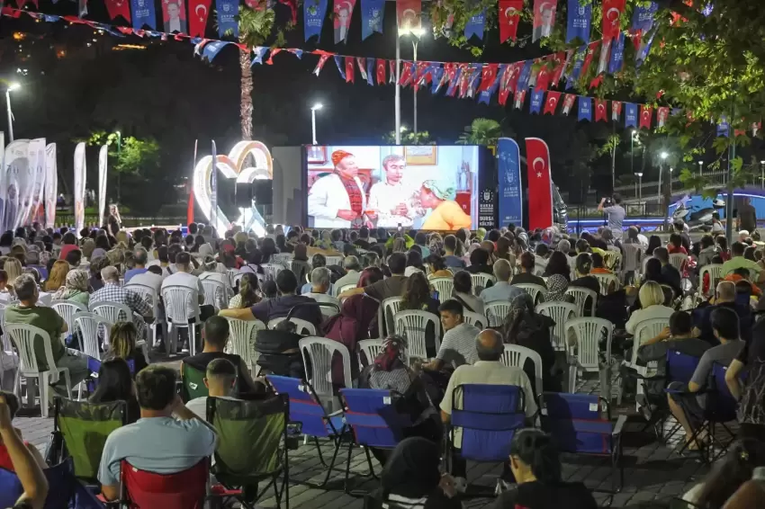 Bursa Kültürparkta Yeşilçam akşamları