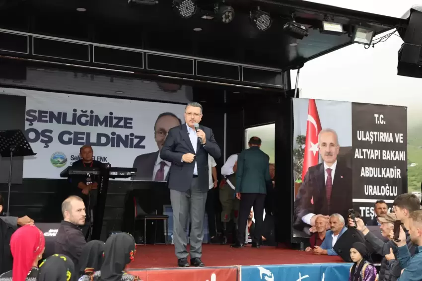 Başkan Genç, Honefter Yayla Şenliğinde vatandaşlarla buluştu