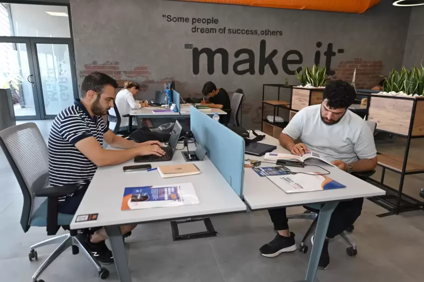 Kampüs Mersin ve Garaj Mersin gençlerle iş dünyasını buluşturuyor