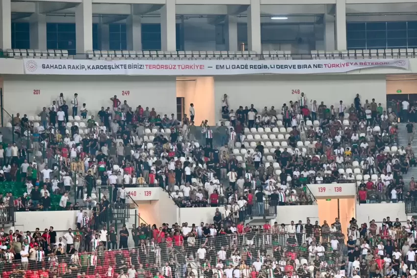 İki bakanlıktan Süper Lig maçında kardeşlik mesajı