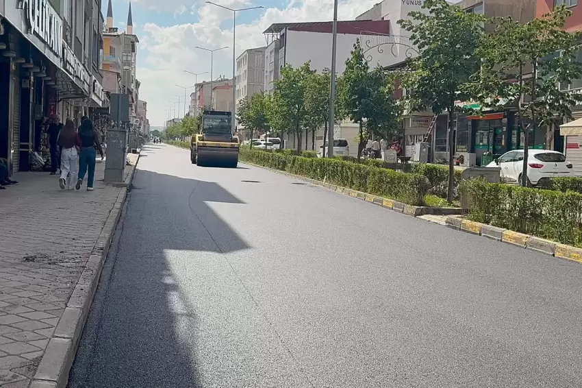 Ağrı Caddesi modern yüzüne kavuştu