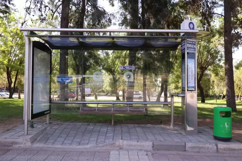 Antalyada engelli dostu durak sayısı artıyor