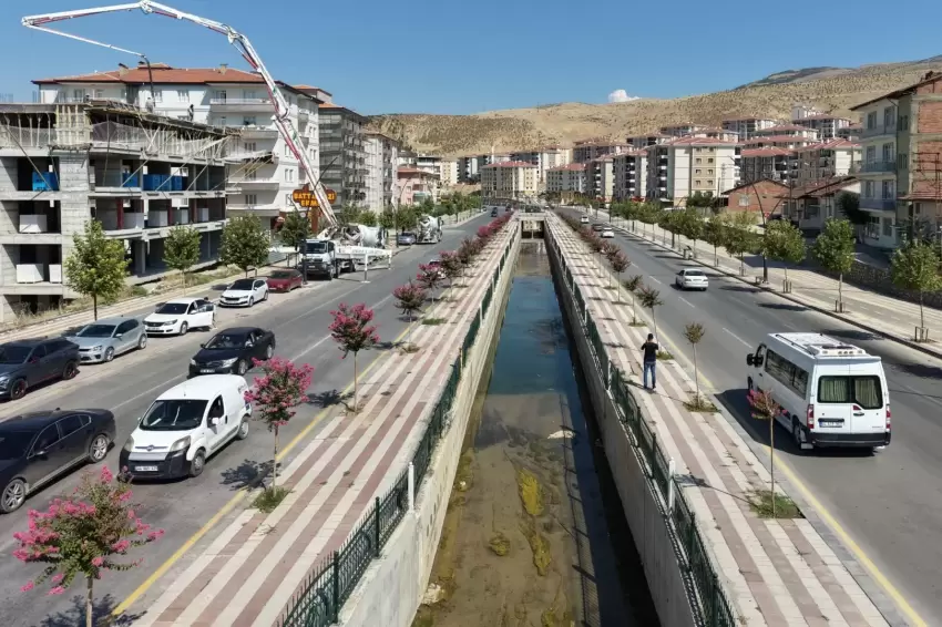 Malatyada yeşil alanlar peyzajla güzelleşiyor
