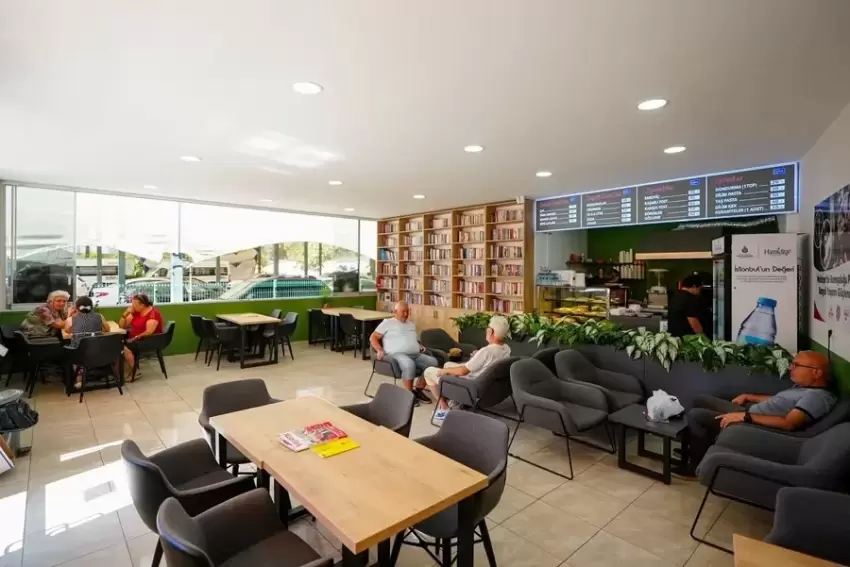 İstanbul Maltepede Emekli Dayanışma Evi ilgi görüyor