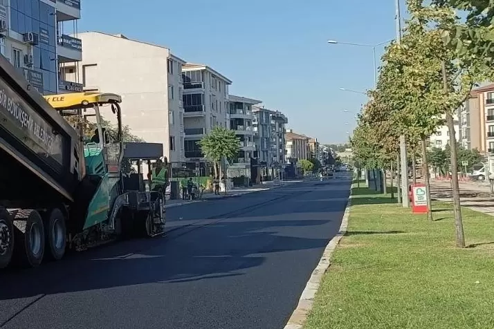 Balıkesir Altıeylülde Savaştepe Caddesi modern yüzüne kavuştu