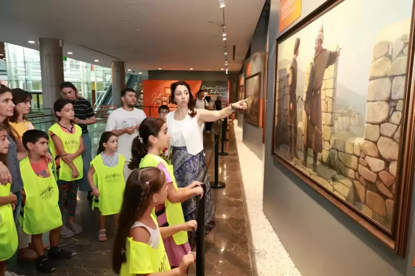 Bursada Osmangazi Belediyesinden çocuklara tarih yolculuğu