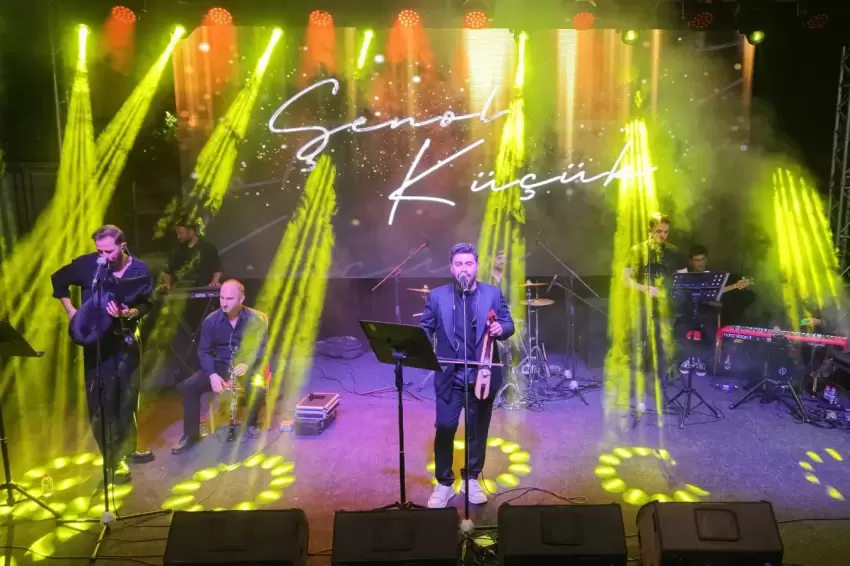 Kandıralılar bol bol horon tepti