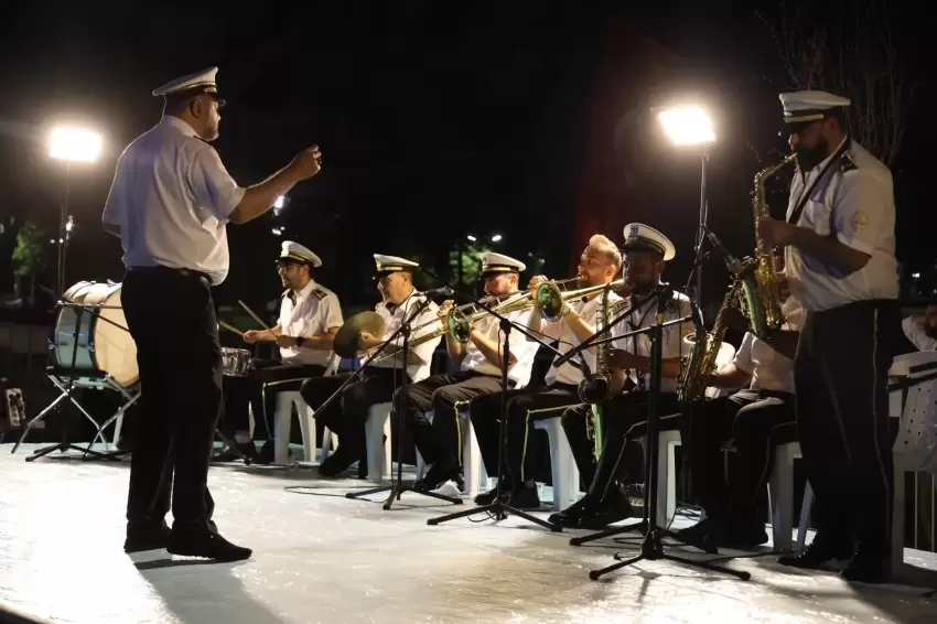 Kocaelide Mehter ve Bando Takımı, 7den 70e herkesi coşturdu