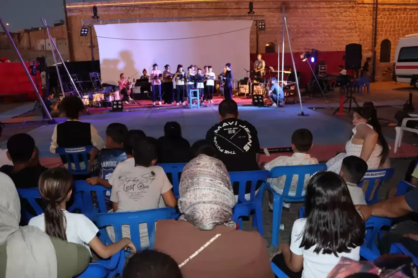 Midyatta çocuklar sanatla buluştu