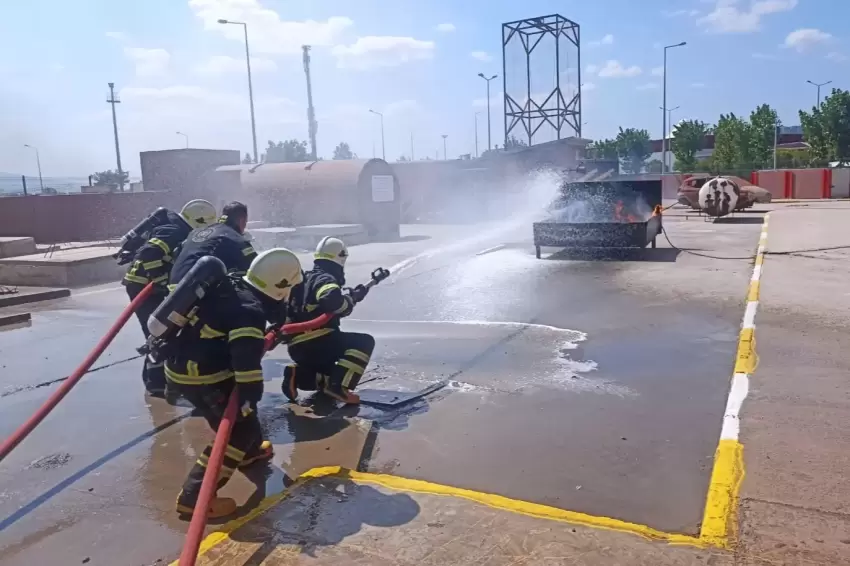 Kocaeli İtfaiyesi, sanayiyi acil durumlara hazırlıyor