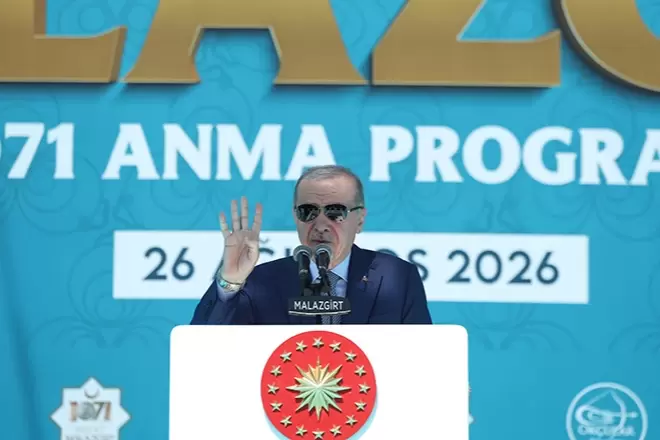 Erdoğan Malazgirtte konuştu... Türkiyenin kutlu yürüyüşünü kimse durduramaz