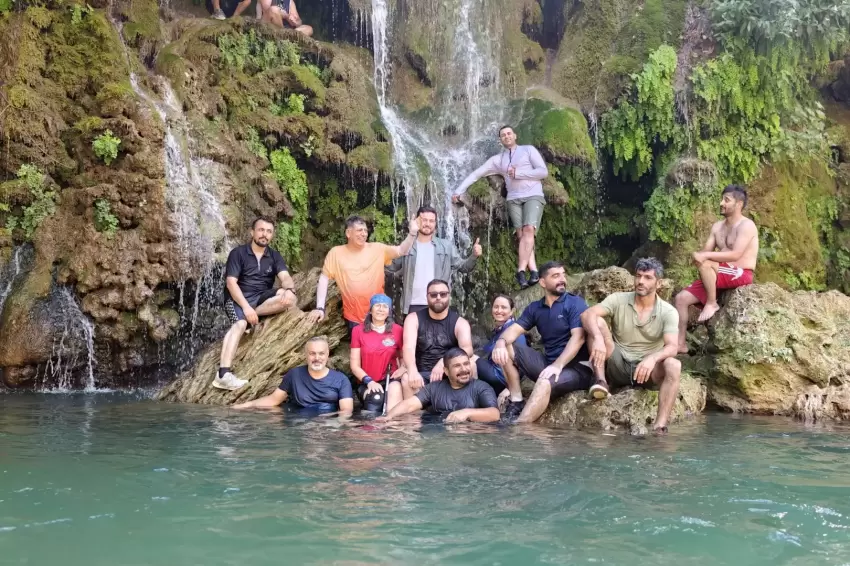 Mardinli doğaseverler Zore Kanyonunda serinledi