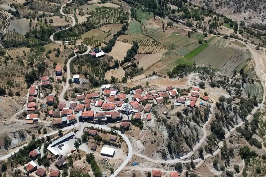 Demircide ulaşımı güçlendiren 45 kilometrelik çalışma