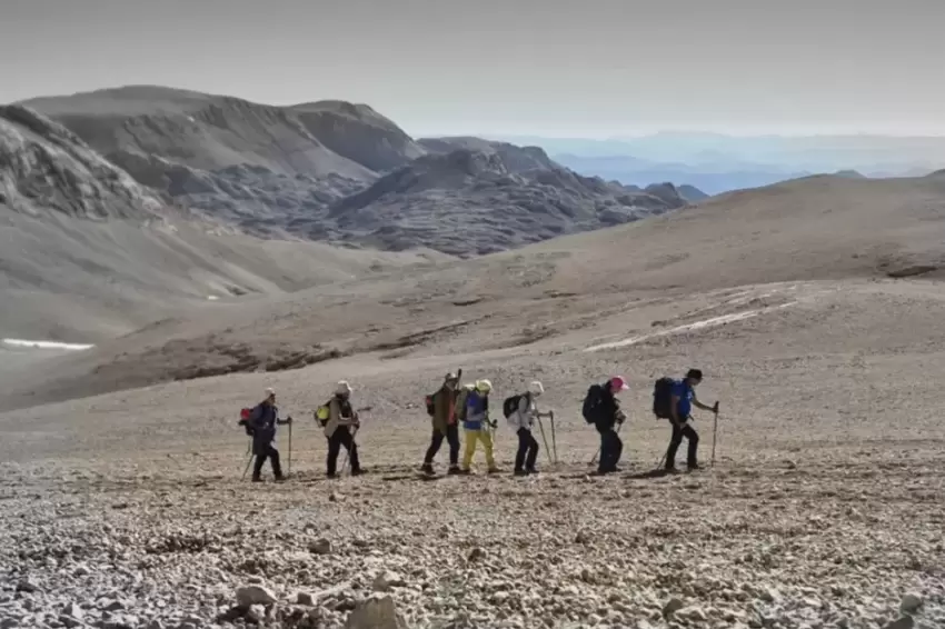 Bursada İnegöl dağcılarından Zafer Bayramı tırmanışı