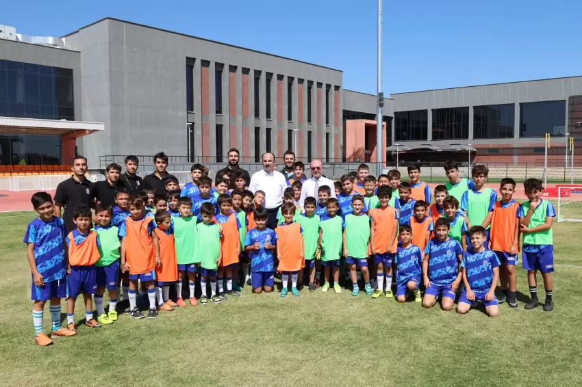 Konya Selçukluda minik sporculara ziyaret