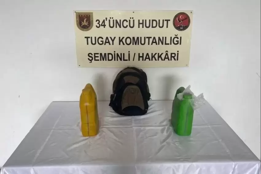 Hakkâri hudut hattında 8 kilo uyuşturucu ele geçirildi