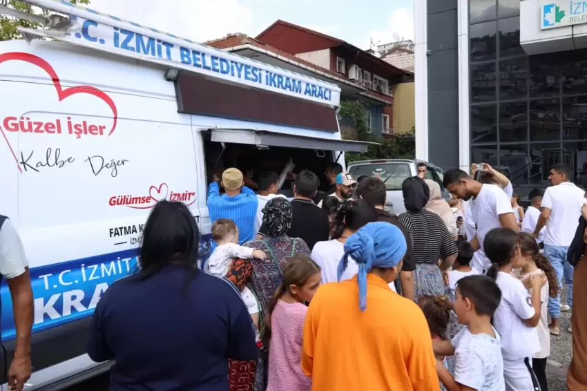 İzmit Belediyesi, umre yolcularını yalnız bırakmadı