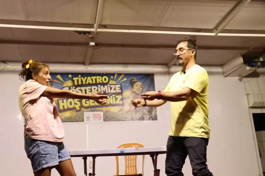 Çiğlide Mahalle Tiyatro Günleri yüzlerce çocukla buluştu