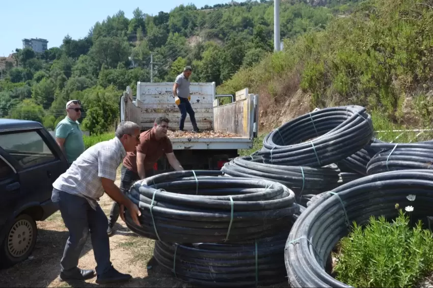 Antalyada üreticiye sulama borusu desteği